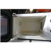 Image 2 : RCA BLACK MICROWAVE