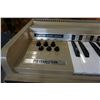 Image 2 : MAGNUS ELECTRIC CORD ORGAN