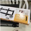 Image 2 : NEW OVERSTOCK INSIGNIA 13-32 INCH FIXED POSITION TV WALL MOUNT 40LB CAPACITY