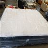 Image 2 : KINGSIZE SEALY CASTLE POINT COMFORT EURO TOP MATTRESS, MEDIUM FIRM