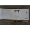 Image 3 : NEW OVERSTOCK INSIGNIA 13-32 INCH FIXED POSITION TV WALL MOUNT 40LB CAPACITY