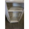 Image 2 : WHITE CORNER SHELF