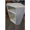 Image 3 : WHITE CORNER SHELF