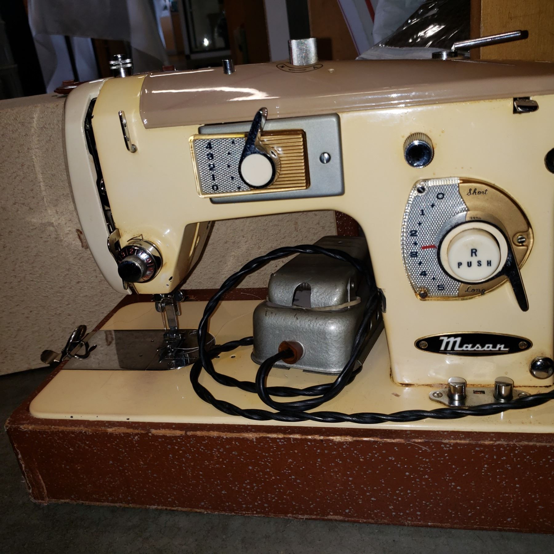 MASON INDUSTRIAL SEWING MACHINE - Big Valley Auction