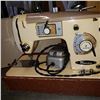 Image 2 : MASON INDUSTRIAL SEWING MACHINE