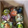 Image 2 : LOT OF ART GLASS PAPER WEIGHTS