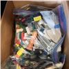 Image 2 : BOX OF MEGA BLOCKS