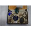 Image 2 : LOT OF JEWELRY