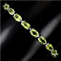 Natural Oval Cut 7x5mm Top Rich Green Peridot Bracelet