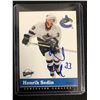 Image 1 : HENRIK SEDIN SIGNED UPPER DECK VINTAGE HOCKEY CARD