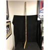 Image 3 : BILL GUERIN SIGNED GAME USED SHER-WOOD HOCKEY STICK