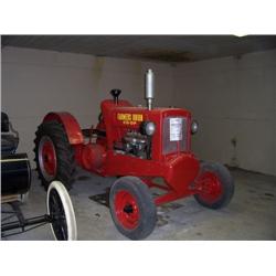 FARMER'S UNION #2 TRACTOR FLATHEAD CHRYSLER 6CYL.