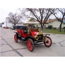 1910 FORD MODEL T TOURING CAR