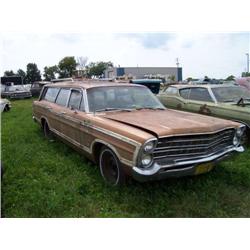 COUNTRY SQUIRE WAGON