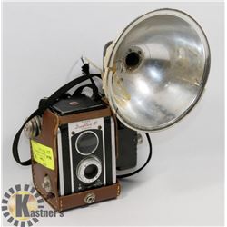 VINTAGE KODAK DUAFLEX III CAMERA WITH FLASH