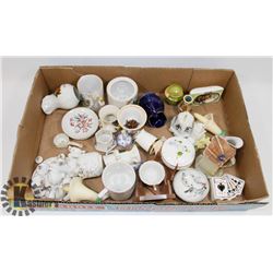 FLAT OF TRINKETS AND COLLECTIBLES