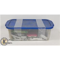 SMALL TOTE WITH STAPLES AND STAPLER