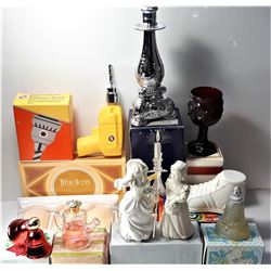 19)  LOT OF 11 VINTAGE AVON SOAPS AND