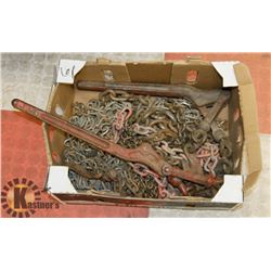 BOX WITH CHAINS AND BOOMERS.