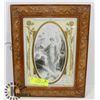 Image 1 : 1900S CARVED WOOD FRAMED RELIGIOUS PICTURE.