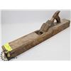 Image 1 : ANTIQUE WOOD PLANE.