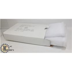 LIGHT UP SNOWY MANTLE PIECE.