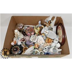 BOX OF ESTATE TRINKET COLLECTIBLE INCL.