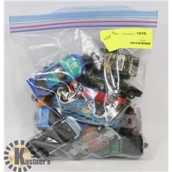 BAG OF VINTAGE TOY CARS, SOME HOTWHEELS