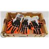 Image 1 : LOT OF 3 PAIRS OF DIPPED WORK GLOVES WITH RUBBER