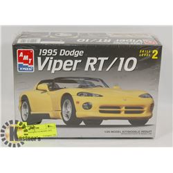 AMT 1995 VIPER RT/10 MODEL KIT.