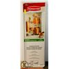 Image 1 : RUBBERMAID COMPLETE CLOSET KIT.