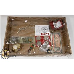 FLAT OF ASSORTED JEWELLERY, CURRENCY AND