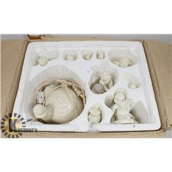 POLAR PALS PORCELAIN IGLOO & FIGURE CHRISTMAS SET