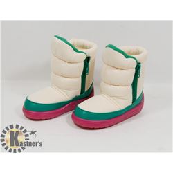 NEW GIRLS RAOUL PINK/GREEN/WHITE SIZE 6.5/24 KIDS