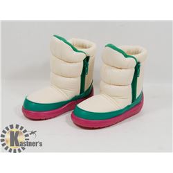 NEW GIRLS RAOUL PINK/GREEN/WHITE SIZE 6.5/24 KIDS