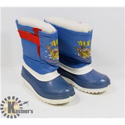 UNUSED PAIR OF "ALF" ALIEN LIFE FORM SIZE 6 BOYS