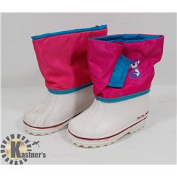 NEW GIRLS SNO-DASH SIZE 6 BABY WINTER BOOTS