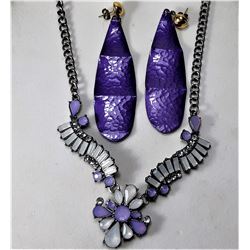 17)  MAUVE,  WHITE OPALINE AND CLEAR