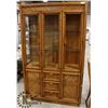 Image 1 : OAK HUTCH, MISSING ONE FRONT GLASS PANEL,