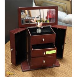 ESTATE WOOD JEWELRY BOX WITH BIRD ON STONE