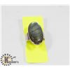 Image 1 : LARGE LABRADORITE IN .9225 SILVER RING
