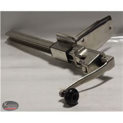TABLE MOUNTED CAN OPENER