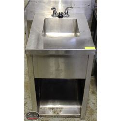 FREE STANDING HAND SINK