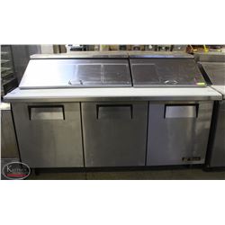 TRUE 3 DOOR S/S REFRIGERATED PREP STATION