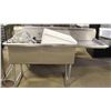 Image 1 : STAINLESS STEEL 2-WELL SINK W/ RIGHT HAND