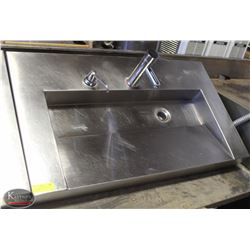 38" SINK /W FAUCET & SOAP DISPENSER