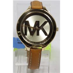 NEW MICHAEL KORS SLIM RUNWAY LEATHER STRAP WATCH