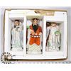 Image 1 : LOT OF 3 ASIAN THEMED FIGURES.