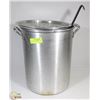 Image 1 : XL TURKEY POT W/LID COMES WITH STAND,