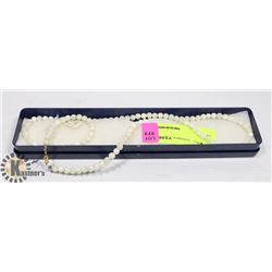 MOTHER OF PEARL NECKLACE